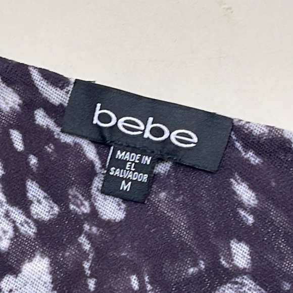 ❤️ 🆕 BEBE Mesh Knit Leopard Print Asymmetrical Neckline Puffy Sleeve Top Size M - Picture 4 of 5